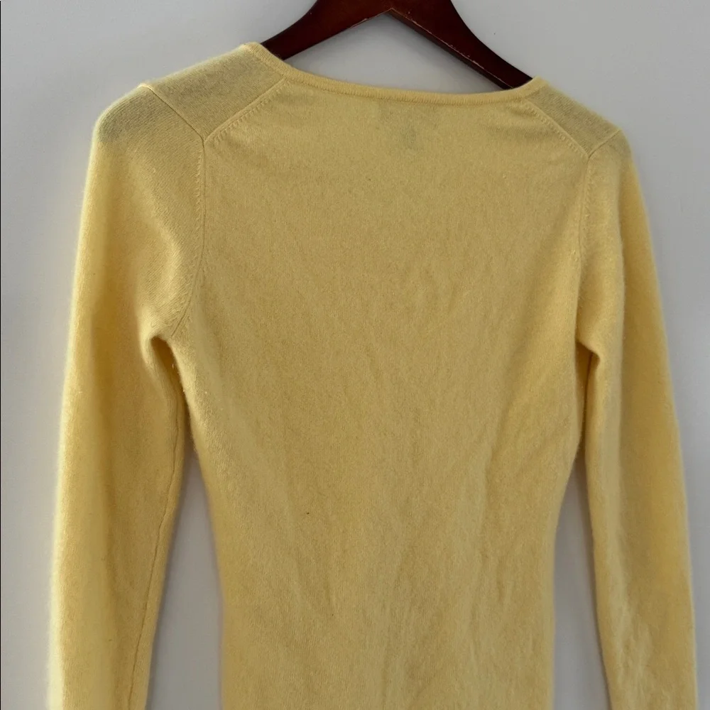 Pure Cashmere Sweater Womens 2 Small Yellow V Neck Long Sleeve Knit